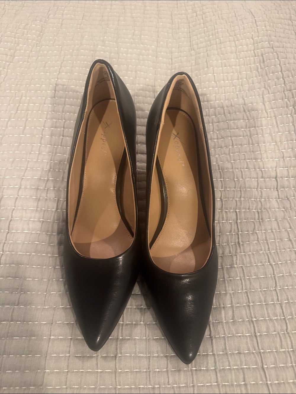Xappeal Black Pointed-Toe Leather Pumps